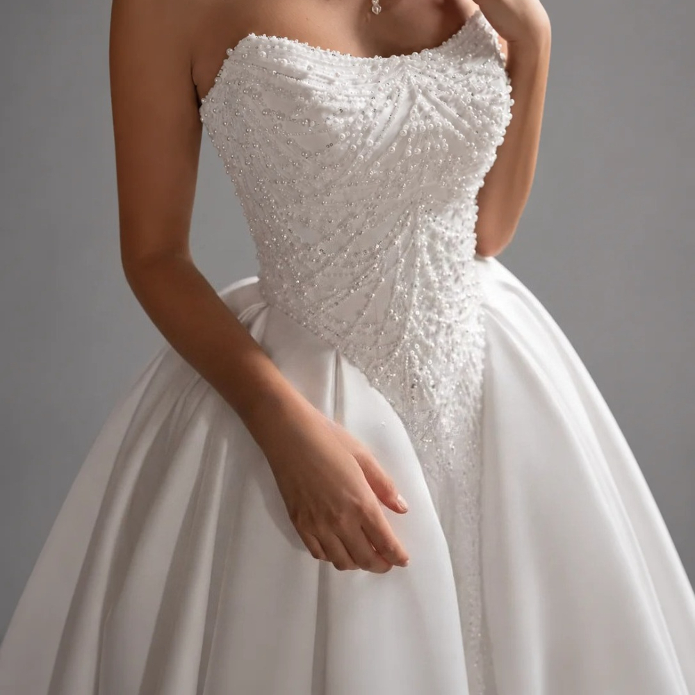 Customized Elegant Wedding Dre - Embroidery Online Designs 评论和价格