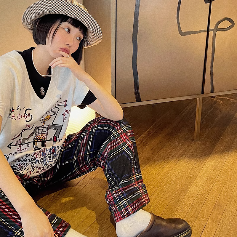 Limited Edition VIMAS Knitted  - Embroidery Online Designs 评论和价格