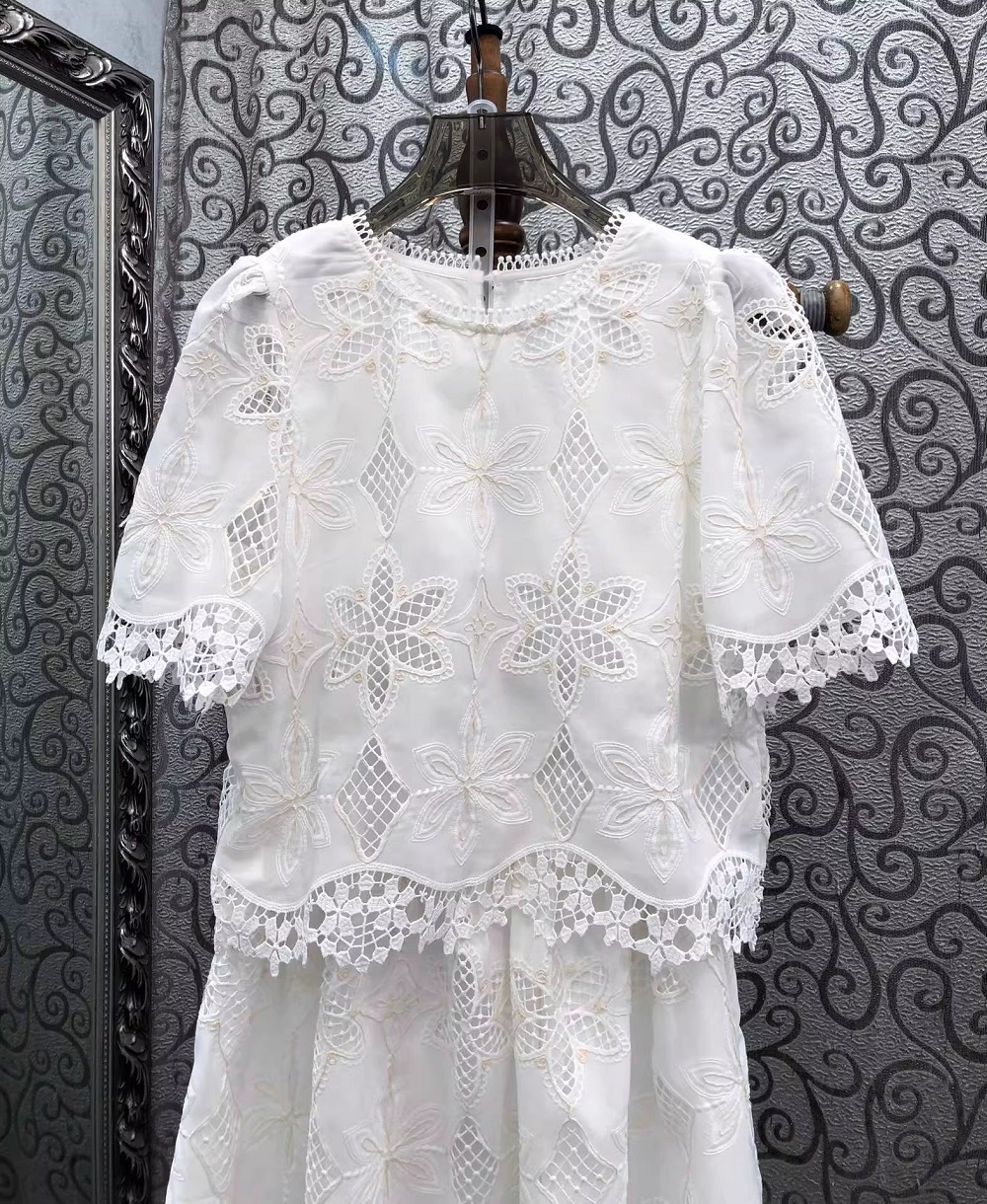 2026 Summer Fashion Skirt Suit - Embroidery Blouse 评论和价格