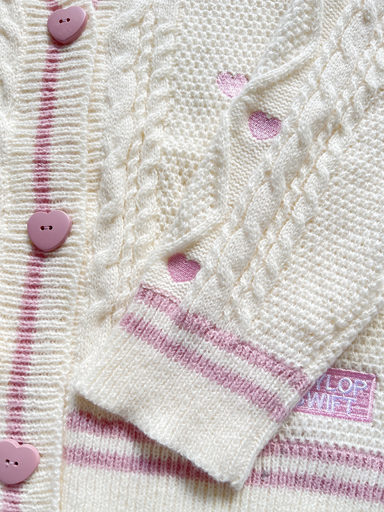 Lover Cardigan with Pink Heart - Embroidery Lovers 评论和价格
