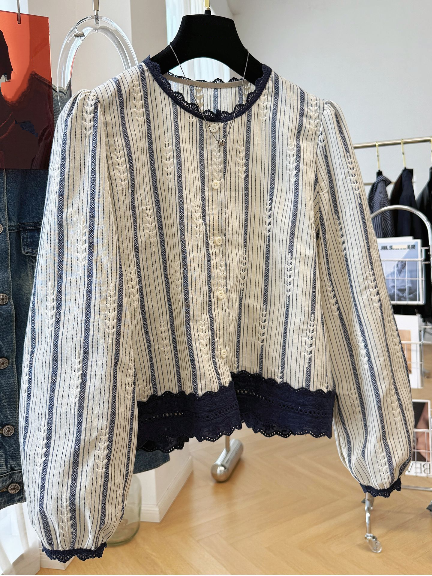 Women's Striped Lace Trim Blou - Embroidery Blouse 评论和价格