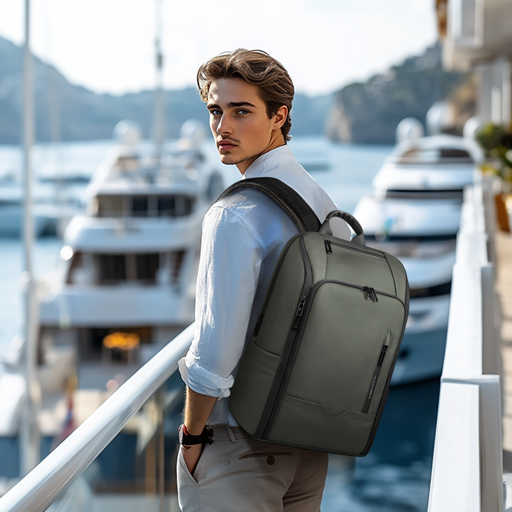 HK Business Men's Backpack 15. - Embroidery Computer 评论和价格