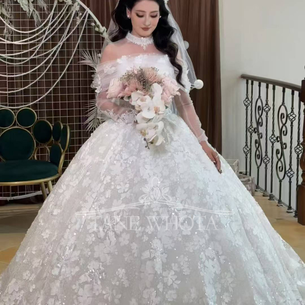 Luxury Sequined Wedding Dress  - Embroidery Organza 评论和价格