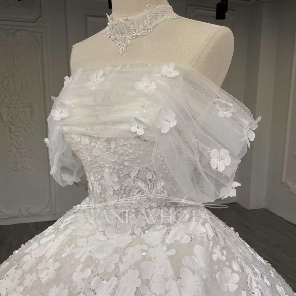 Luxury Sequined Wedding Dress  - Embroidery Organza 评论和价格